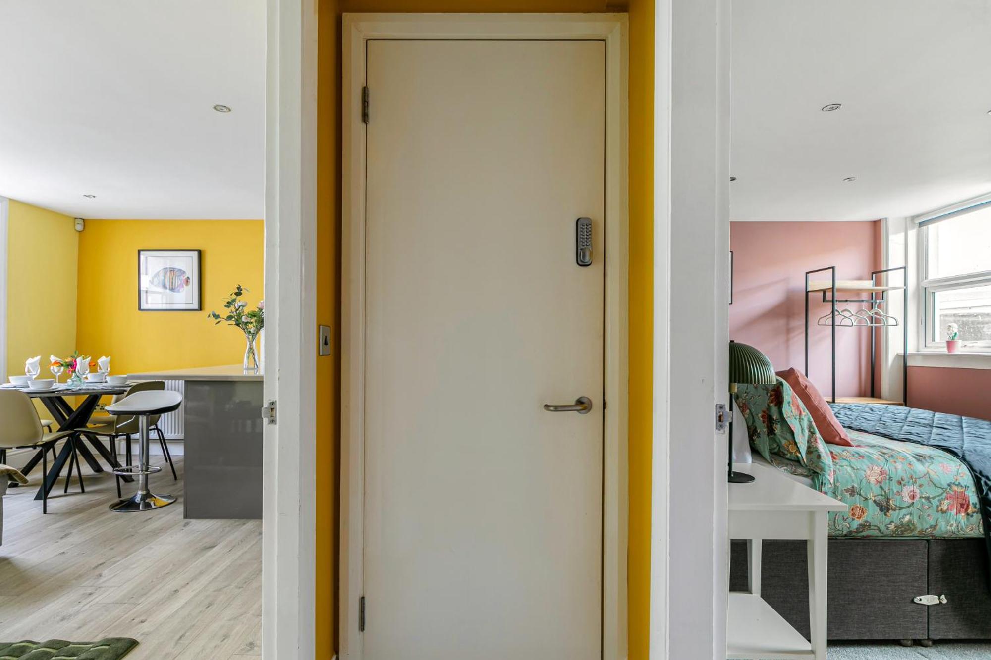 Central-Few Steps From Brighton Beach Apartment Bagian luar foto